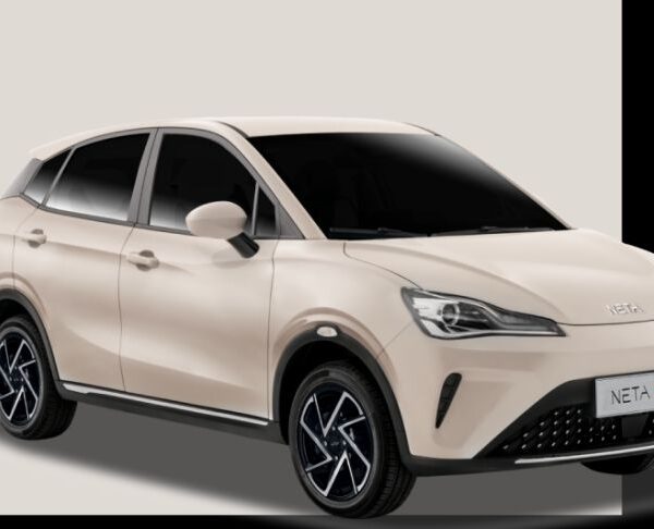 Neta V 2024 проти Voyah Free 2025 – мультимедіа