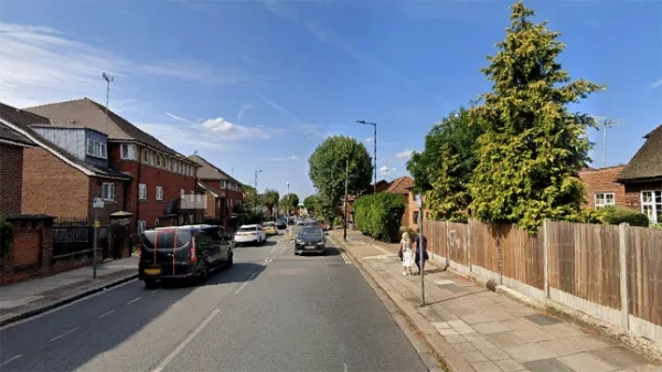 Вид на Паунд-лейн у Віллесдені, Лондон