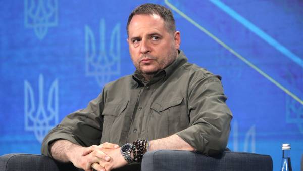 Безцеремонна грубість: політолог про шокуючі аспекти у справі Андрія Єрмака