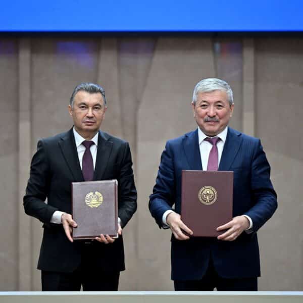 Перше засідання киргизько-таджицької міжурядової ради