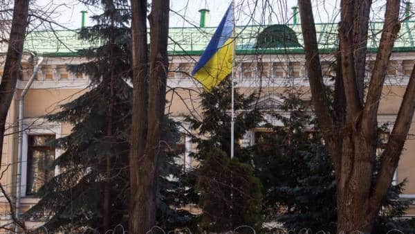 Спорожніле українське представництво в Москві покарано штрафом у понад 5,5 мільйона руб.