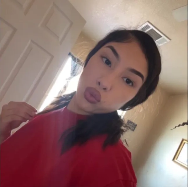 Майю Ернандес з Бейкерсфілда переслідують у зв'язку зі смертю її однорічного сина Амілліо Гутьєрреса.