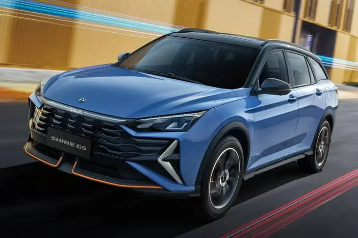 Клімат-контроль, підігрів сидінь та інші опції: у кого комплектація багатша – Dongfeng&hellip;