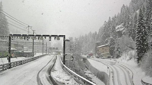 Зйомка з веб-камери станції Гоппенштайн сьогодні вранці