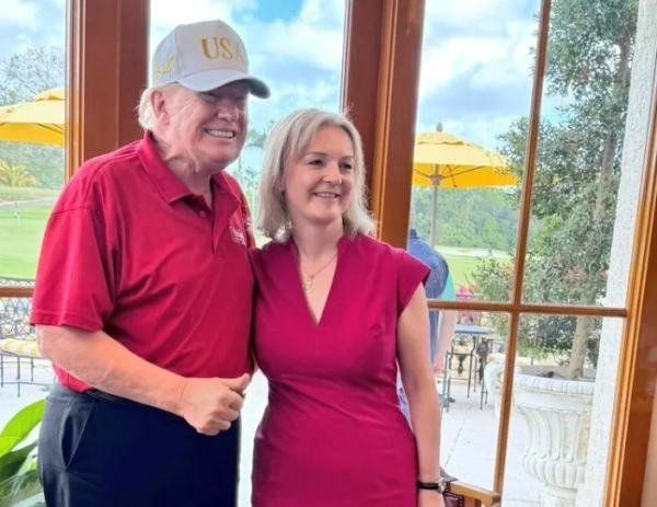 Ліз Трасс Дональд Трамп @trussliz Має рацію щодо всього. @realDonaldTrump