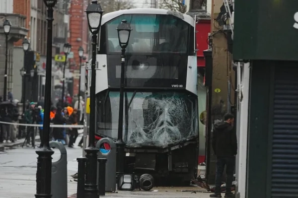 Одна людина загинула та троє постраждалих унаслідок в'їзду автобуса в&hellip;