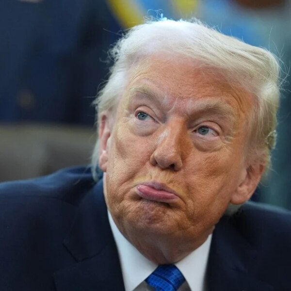 Трамп планує на мирному саміті залучити фінансування та направити військових.