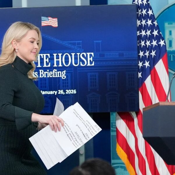 Хто відвідає перемовини в Абу-Дабі: Білий дім оголосив склад делегації…