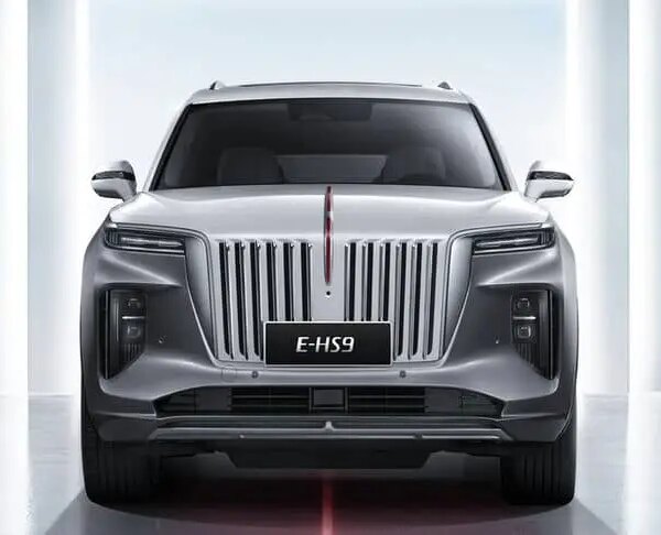 Користувальницький погляд: Hongqi E HS9 проти LiXiang L9