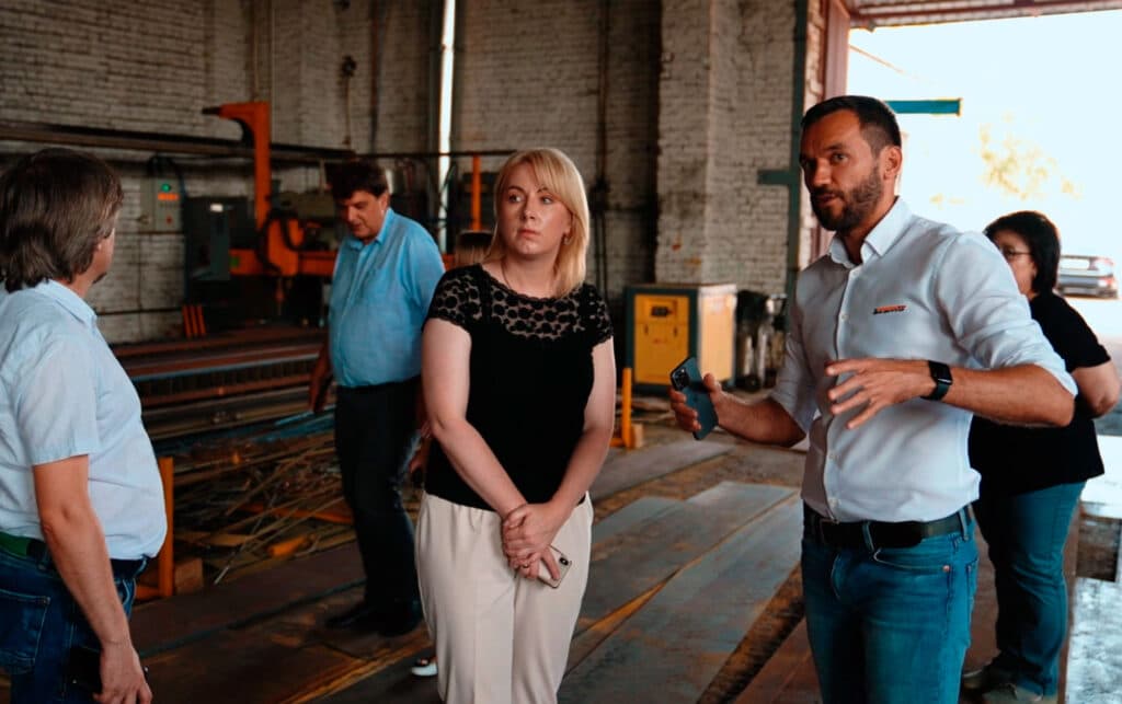 Релокація провідного українського виробника вантажопідіймальних кранів на Івано-Франківщину