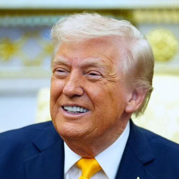 “Позолочений” Трамп: в Америці зобразять президента на ексклюзивній монеті (знімки)