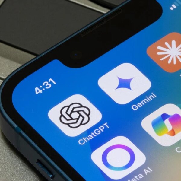 Закоханий у ШІ-партнерку: дивна настанова від штучного інтелекту.