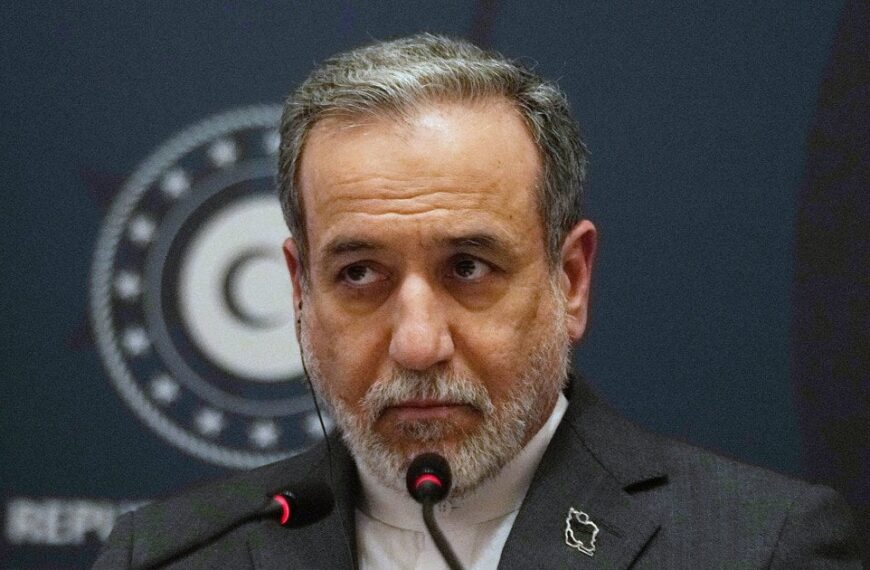 Іран відхилив запит на припинення вогню та діалог з Америкою.