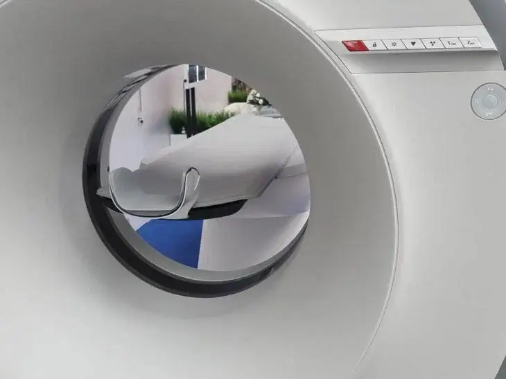 Лікарі лікарні в Китаї забули пацієнта у МРТ: чоловіка звільнили через 6&hellip;