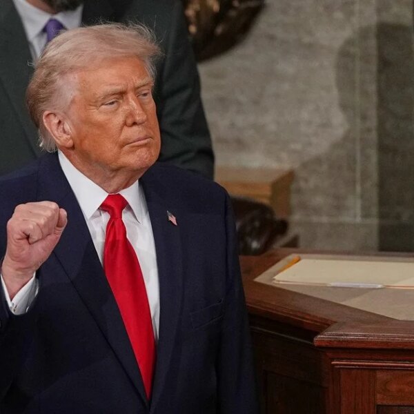 Трамп погрожує Ірану “незрівнянною міццю”: виступ президента США