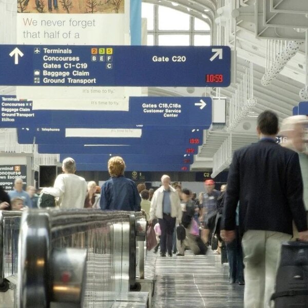 Аеропорт вводить дрес-код: пасажири обурені.