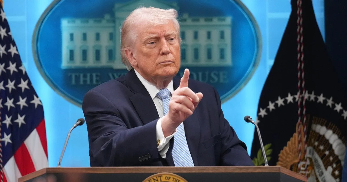 Трамп пригрозив Ірану "підривом" частини країни
