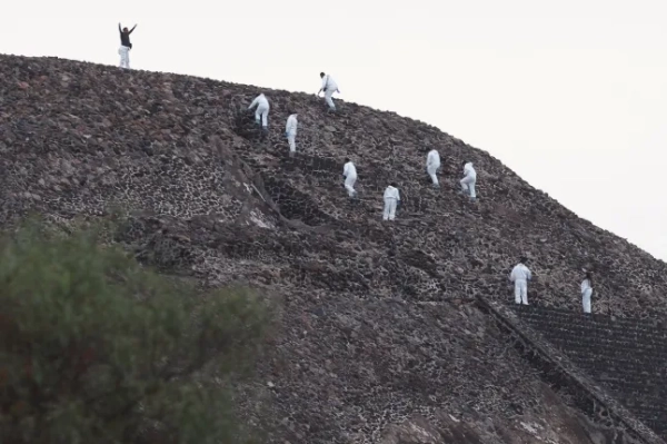 Озброєний чоловік стріляв у туристів біля мексиканських пірамід, вбивши жінку&hellip;