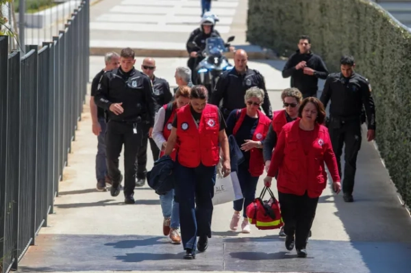 У 89-річного стрілка, заарештованого в Афінах, забрали рушницю перед «стріляниною»