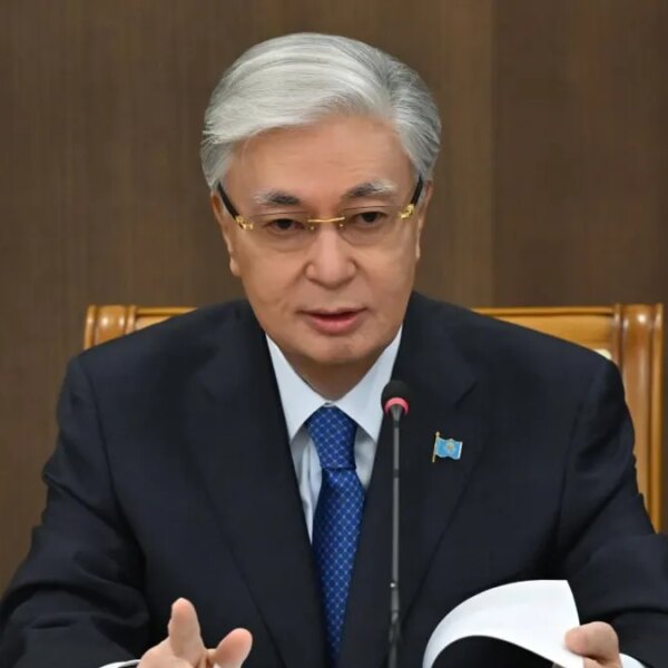 Президент Казахстану наголосив на ролі середніх держав у глобальних процесах