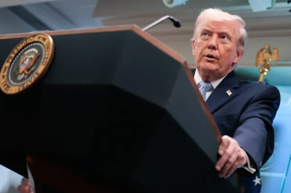 Президент США Дональд Трамп говорить про конфлікт в Ірані в прес-конференції імені Джеймса С. Брейді в Білому домі 6 квітня 2026 року у Вашингтоні, округ Колумбія. (Фото Кента Нішімури / AFP via Getty Images)