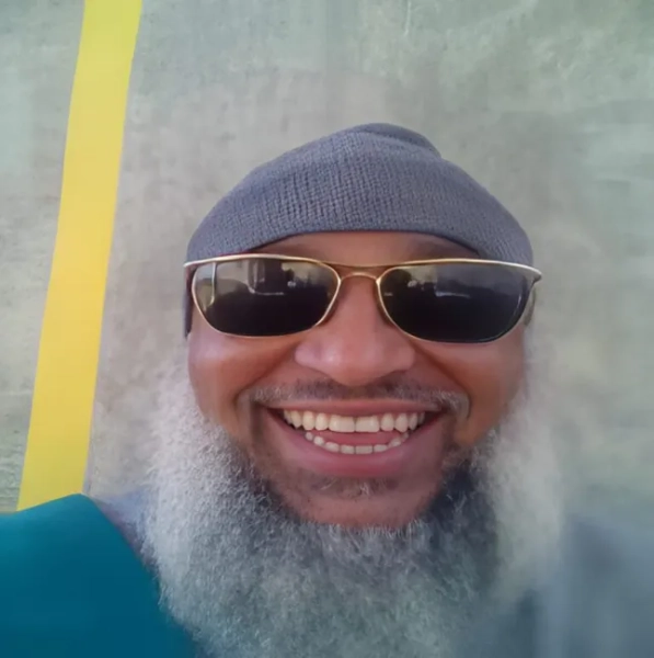 Роздатковий матеріал Американського союзу громадянських свобод із зображенням Тоні Каррутерса. https://www.aclu.org/cases/tony-von-carruthers-v-state-of-tennessee