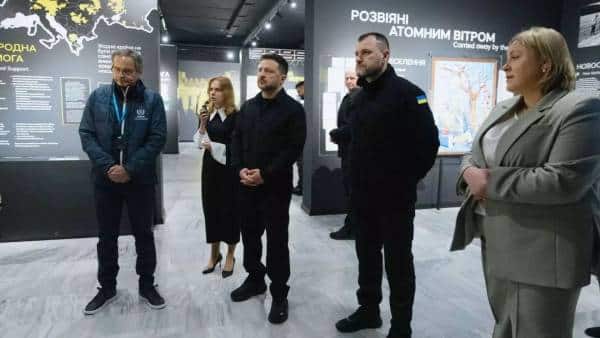 Зеленський і очільник МАГАТЕ Гроссі оглянули нову виставку “Чорнобиль: людські&hellip;