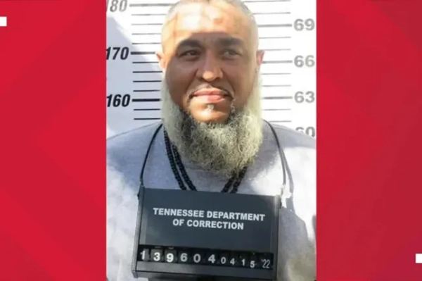 Тоні Каррутерса засудили до смертної кари за викрадення Марселлоса Андерсона, його матері Делуа Андерсона та Фредеріка Такера у 1994 році. Двох чоловіків-жертв розстріляли, а потім усіх трьох поховали живцем. Після апеляцій його співпідсудний Джеймс Монтгомері зараз на волі. Департамент виправних установ Теннессі