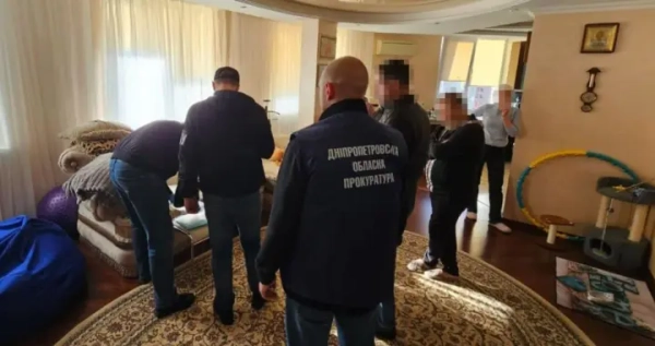 Зрадник з Луганська: перереєстрував бізнес на користь Росії?