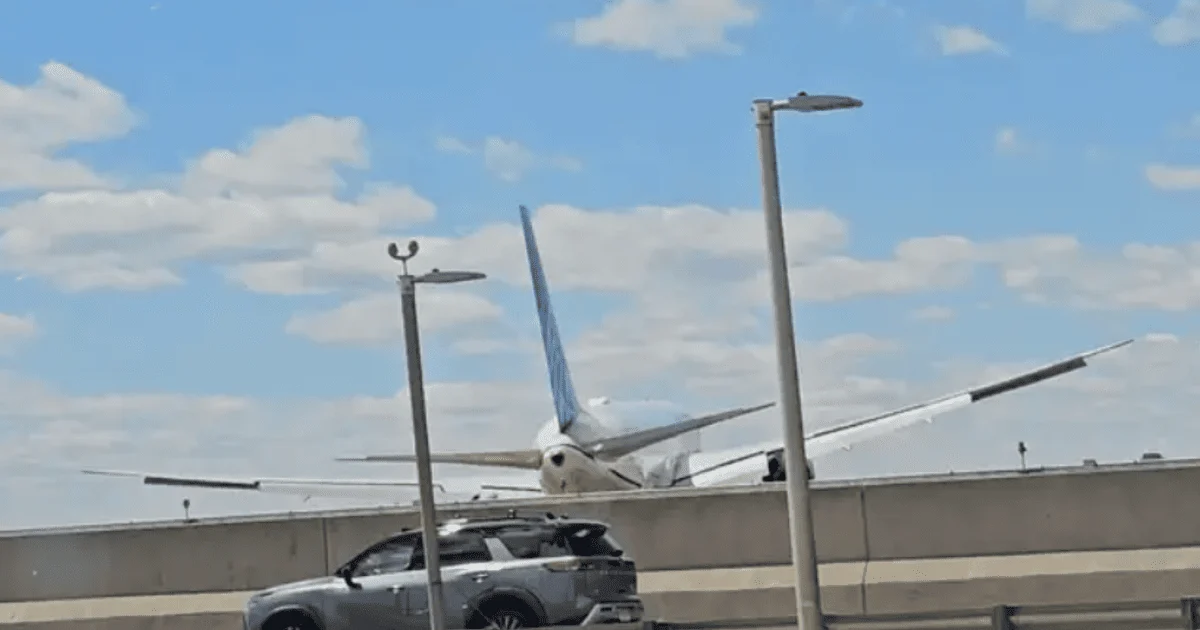 Літак авіакомпанії United Airlines