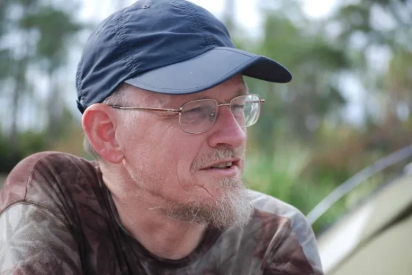 Лео Схілпероорд (ймовірно, голландський орнітолог помер після зараження хантавірусом) /ЗНЯТО БЕЗ ДОЗВОЛУ, БУДЬ ЛАСКА, ДОТРИМУЙТЕСЯ ЛЕГАЛЬНОГО ЗАСОБУ https://www.facebook.com/leo.schilperoord.1/