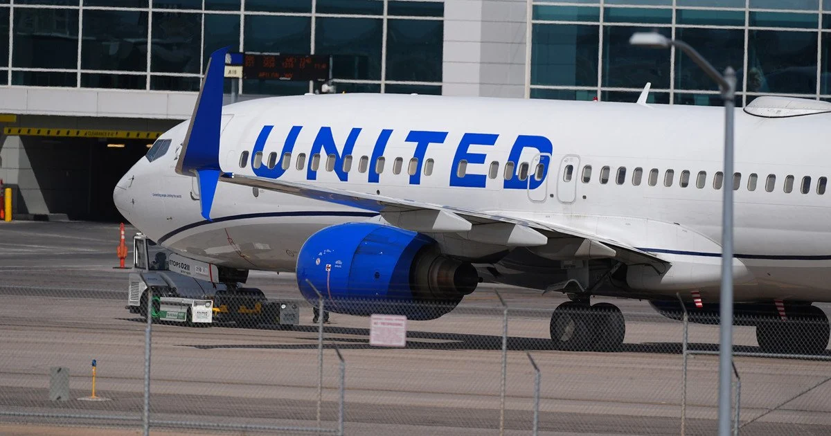 Літак авіакомпанії United Airlines Літак авіакомпанії United Airlines