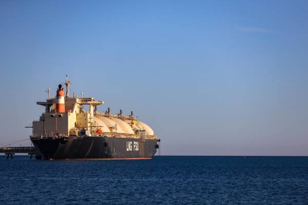ЕС все больше зависит от Америки: газовый аспект
