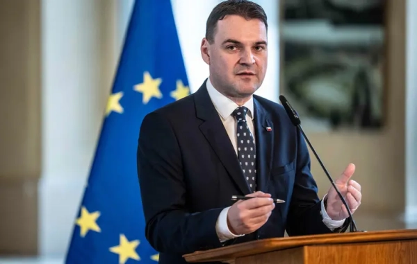 Допомога Україні – уряд Бабіша вперше виділить гроші на зброю