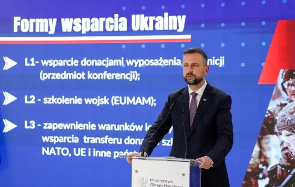 Міністр оборони Польщі Косіняк-Камиш повідомив про продовження переговорів щодо літаків МіГ-29