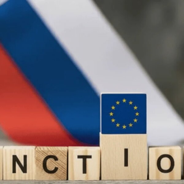 Американський Сенат готує суворі обмеження, а дипломати ЄС виступили проти “прихованого флоту”: якими способами Росію можуть притягнути до відповідальності за конфлікт.
