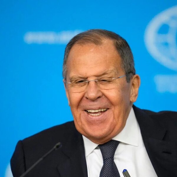 Голова МЗС Росії злякався після переговорів із сенатором США: Москва шукає винуватців невдалих бесід на Алясці