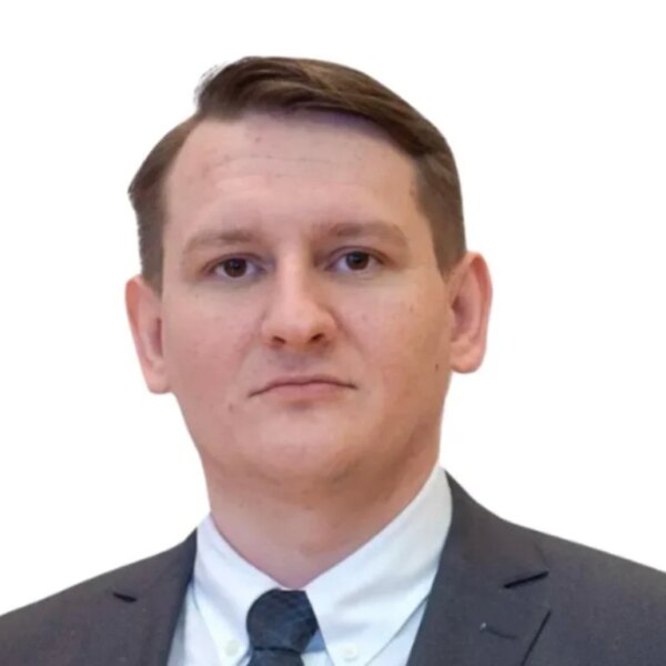 Сверби проти паркомісця: ЗМІ виявили мільйонні контракти заступника голови Агентства відновлення