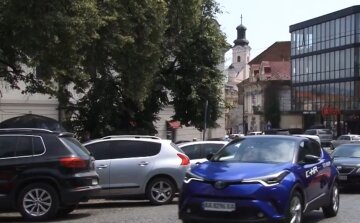 Податок на автомобілі, скріншот: YouTube