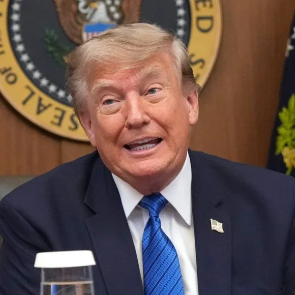 Американський сенатор висловив заклик до Трампа щодо усунення Віткоффа та Кушнера від переговорів з Іраном
