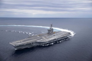 Керівництво ВМС США зустрілося з родинами моряків авіаносця Abraham Lincoln через психічний стан військових