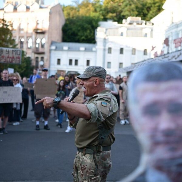 Прихильники Федорова виступають проти його ідеї виборів, мітинги припиняються