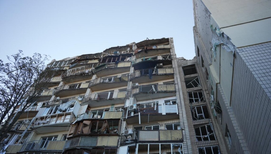 Кількість загиблих у Києві зросла до 15. Фото ДСНС