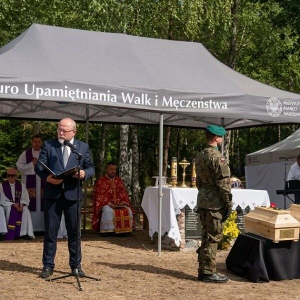 Польща відшукала та перепоховала 55 жертв Волинської трагедії, тривають пошуки ще 300.