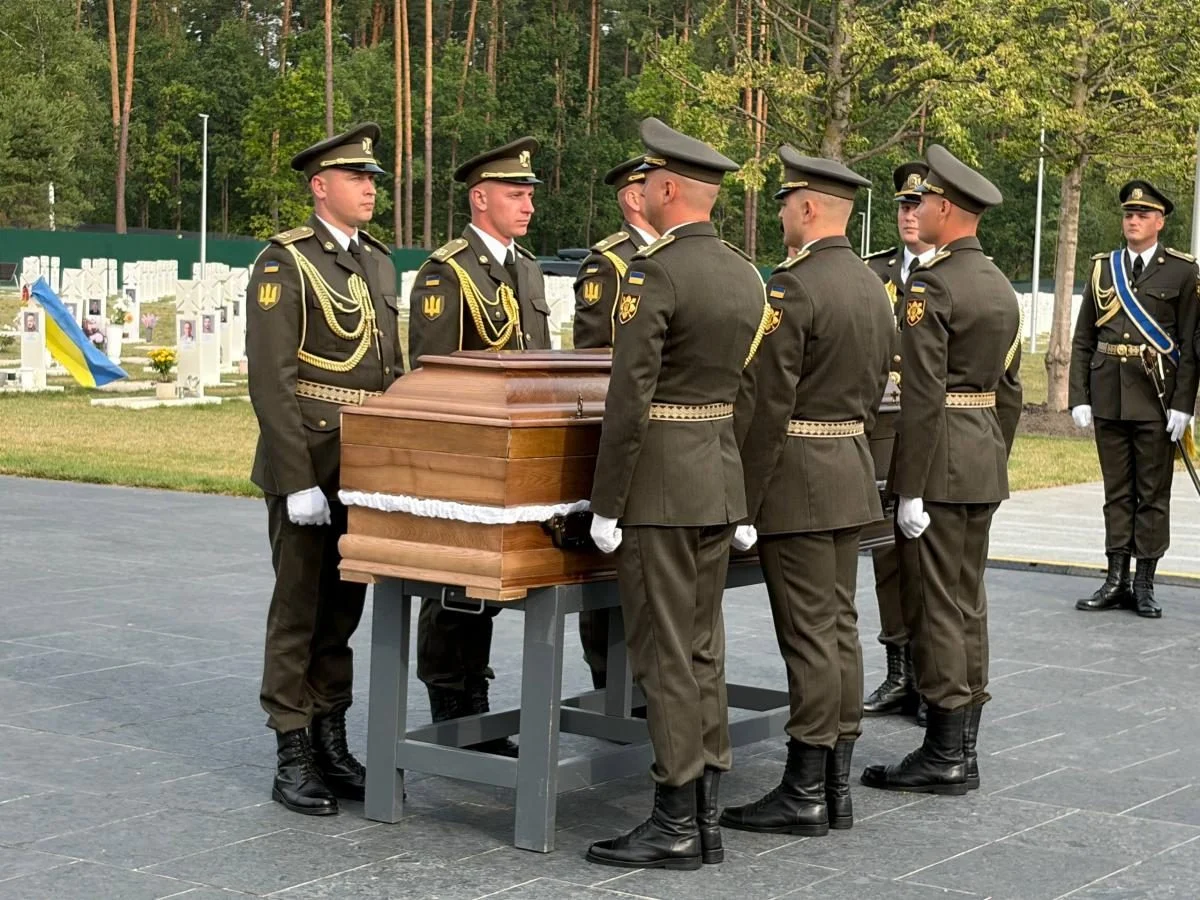 Фото Перепоховання Коновальця 18 серпня 2026