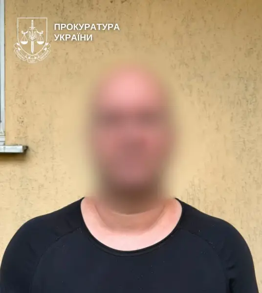 Чоловіка в Києві підозрюють у розбещенні доньки та створенні дитячої порнографії