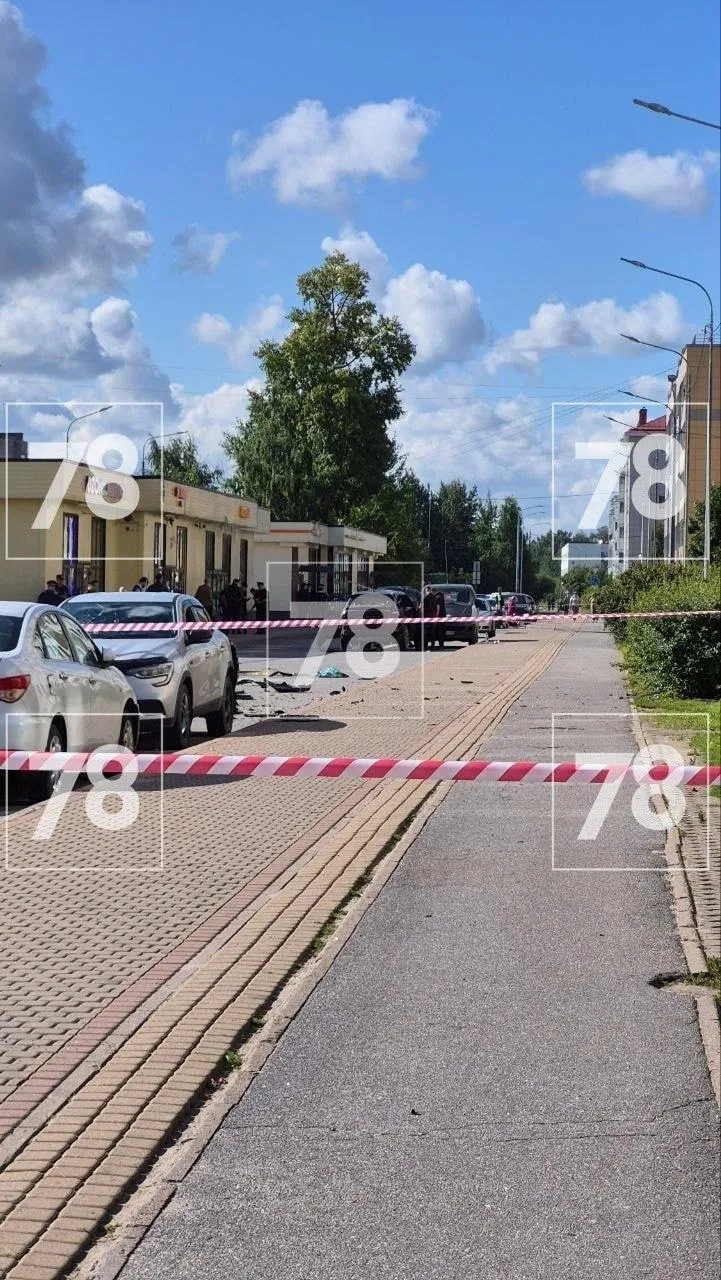 У РФ вибухнув автомобіль із військовим