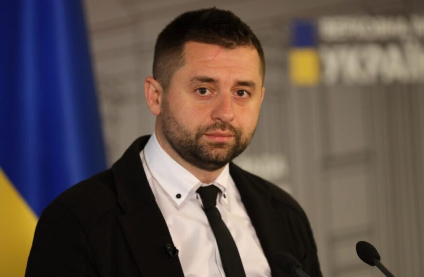 Арахамія захищатиме дисертацію про монобільшість у Раді