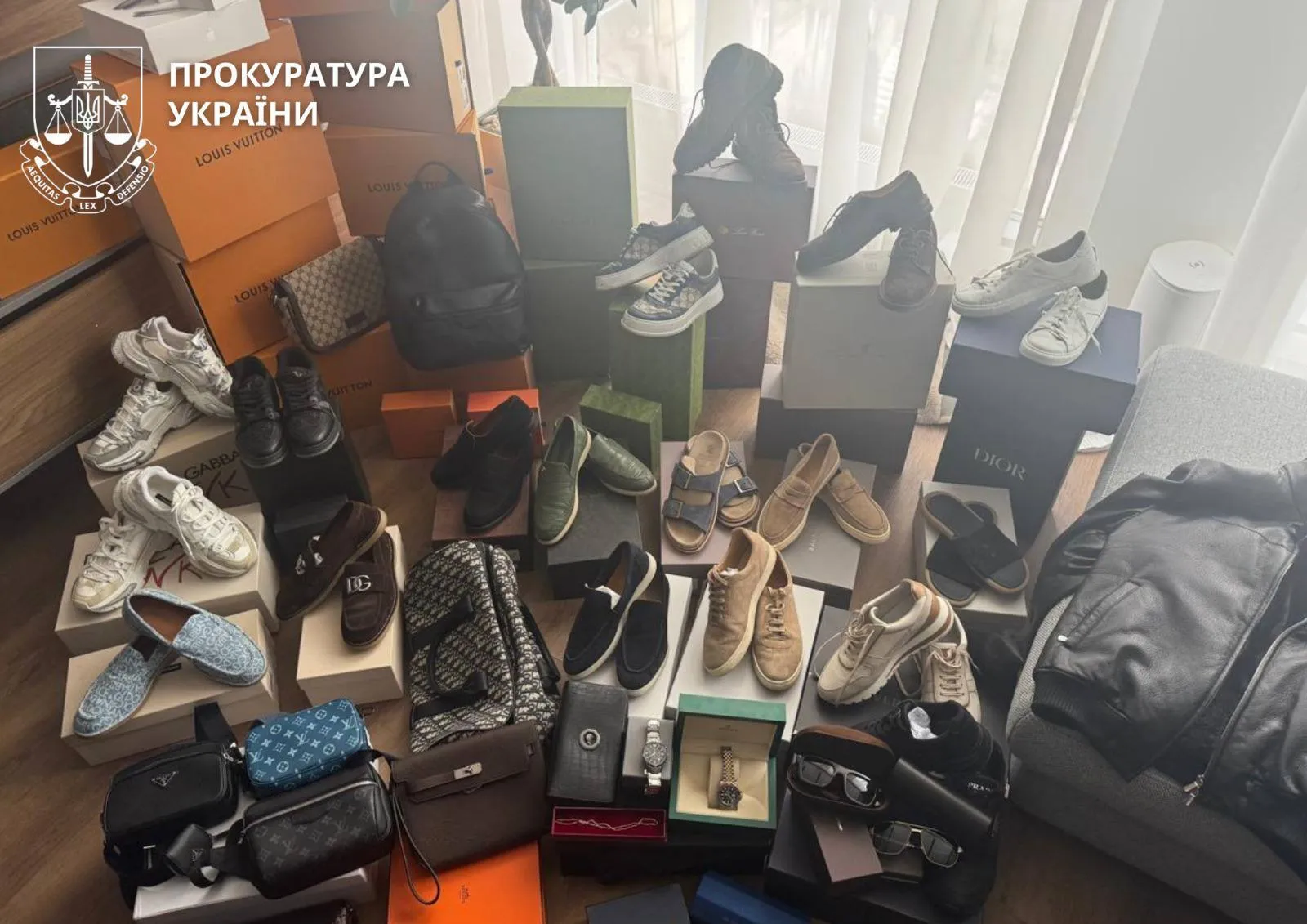 У військового вилучили колекцію брендових речей