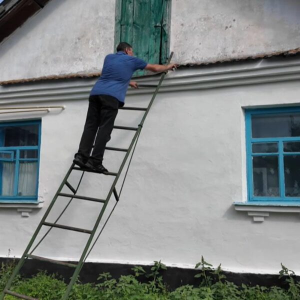 Переселенці з Бахмута облаштували новий дім у сільській місцевості